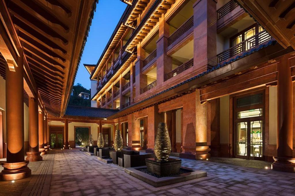 Grand Bay Hotel Beijing Xiaotangzhuang Exterior photo