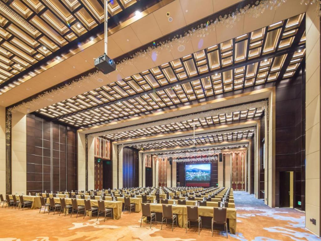 Grand Bay Hotel Beijing Xiaotangzhuang Exterior photo